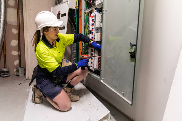 Best Licensed Electrician  in Cambridge, WI